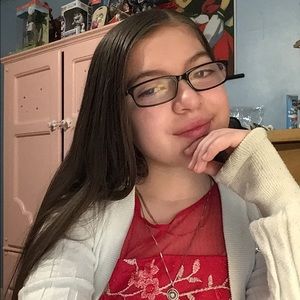 Meet your Posher, Alia